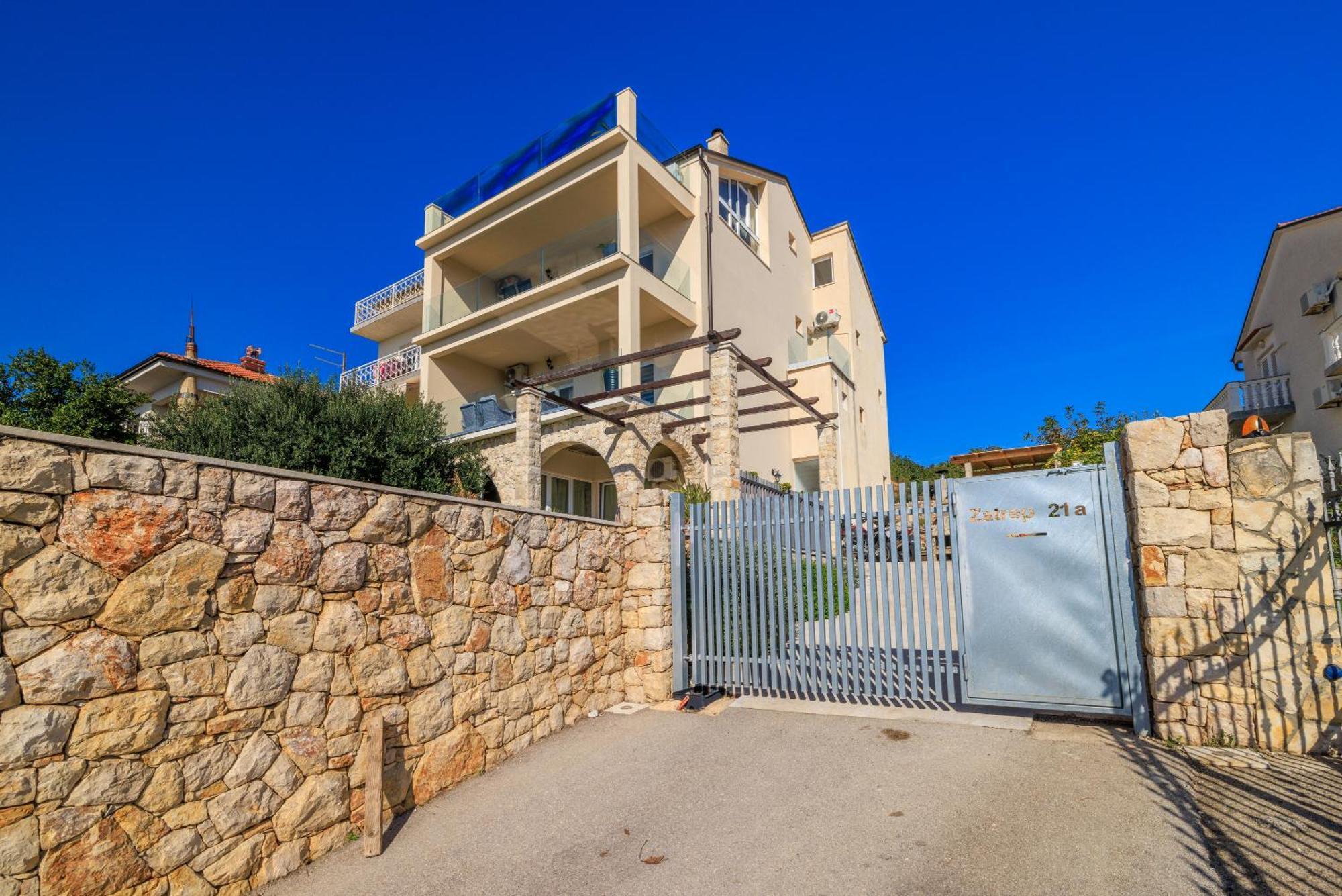 Apartmani Tijana Novi Vinodolski Exterior foto