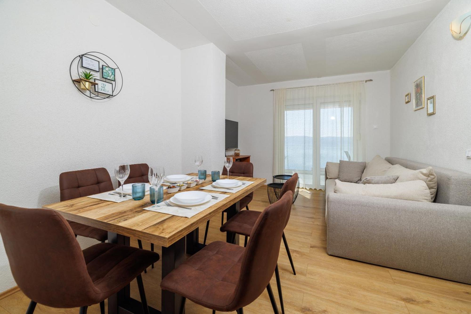 Apartmani Tijana Novi Vinodolski Exterior foto